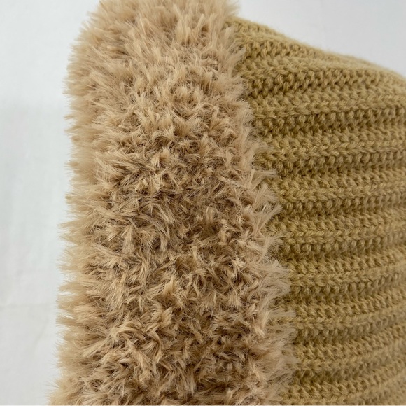 Cozy Women’s One Piece Scarf & Mask Tan Knit Pom-Pom Hat - Picture 10 of 14